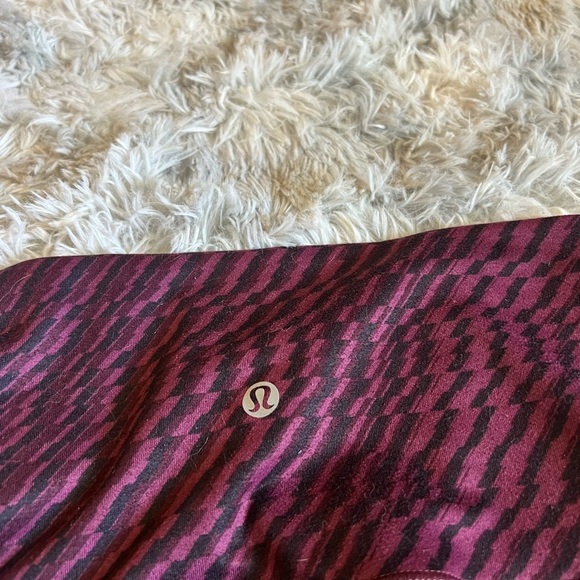 Lululemon Wunder Under crop high rise pants - Picture 5 of 7